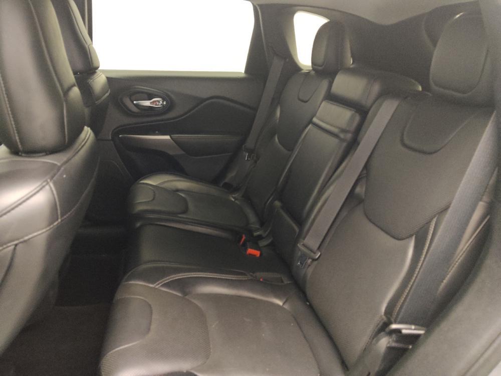 used 2019 Jeep Cherokee car, priced at $16,495