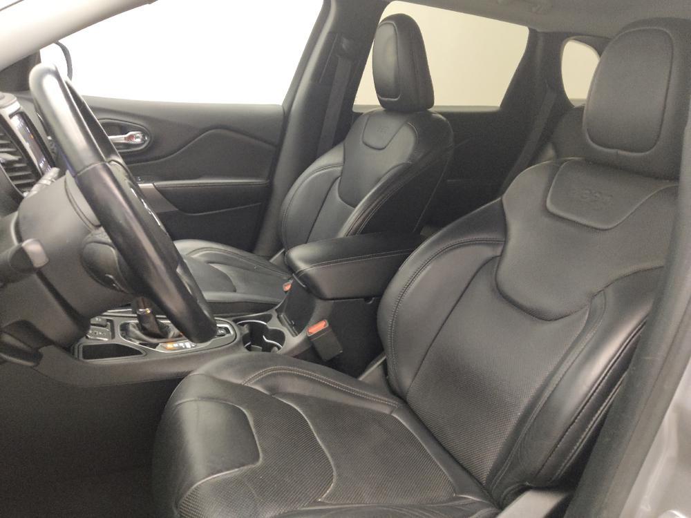 used 2019 Jeep Cherokee car, priced at $16,495