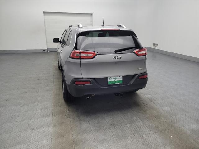 used 2016 Jeep Cherokee car, priced at $15,495