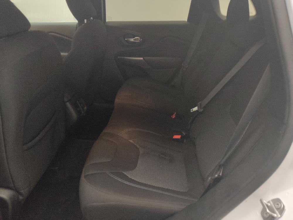used 2019 Jeep Cherokee car, priced at $15,895