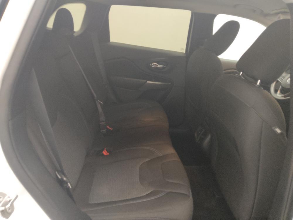 used 2019 Jeep Cherokee car, priced at $15,895