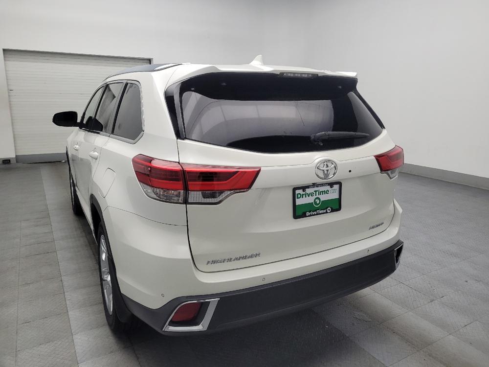 used 2019 Toyota Highlander car, priced at $26,695