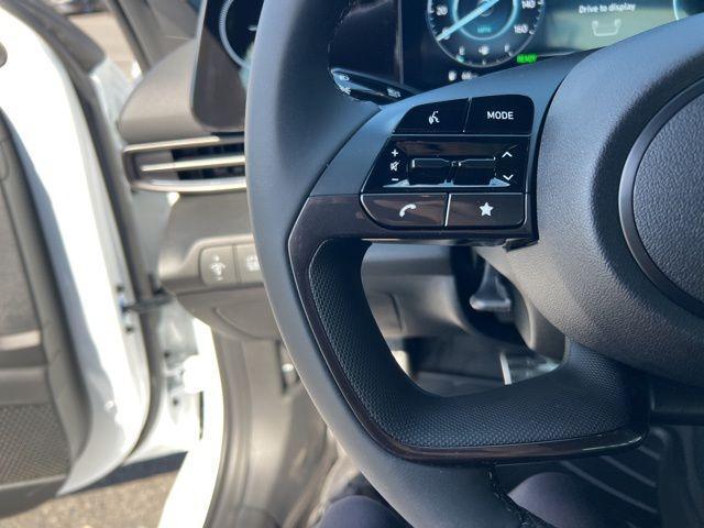 new 2025 Hyundai ELANTRA HEV car, priced at $26,396