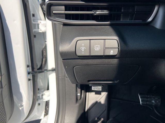 new 2025 Hyundai ELANTRA HEV car, priced at $26,396