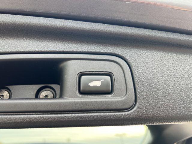 used 2020 Honda Pilot car, priced at $24,288