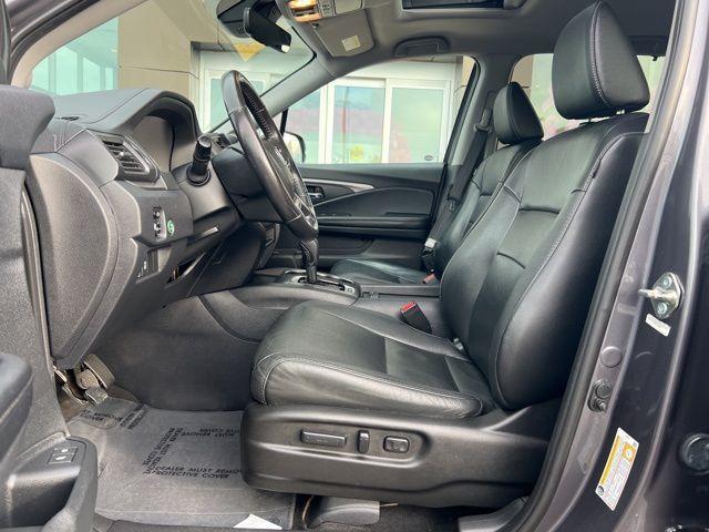 used 2020 Honda Pilot car, priced at $24,288