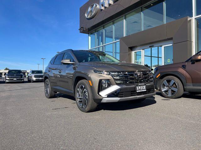 new 2026 Hyundai TUCSON Hybrid car, priced at $40,980