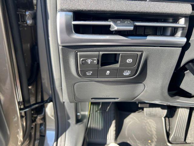 new 2026 Hyundai TUCSON Hybrid car, priced at $40,980