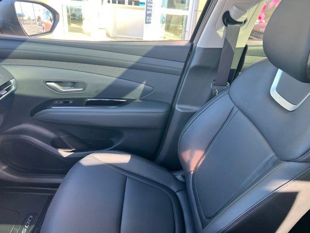 new 2026 Hyundai TUCSON Hybrid car, priced at $40,980