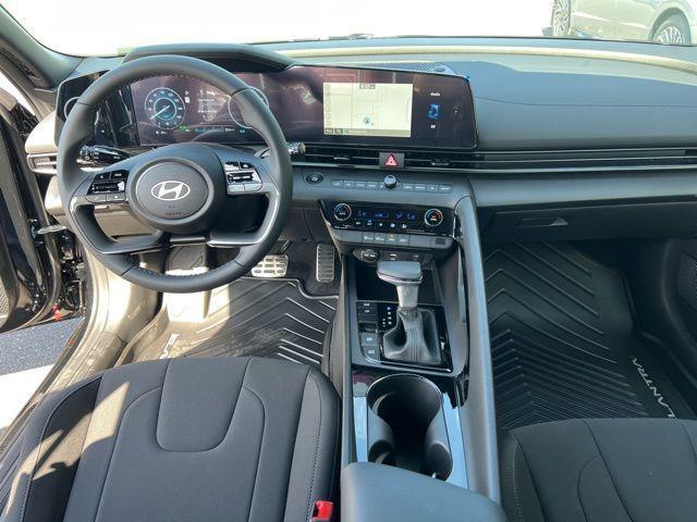new 2025 Hyundai ELANTRA HEV car, priced at $25,916