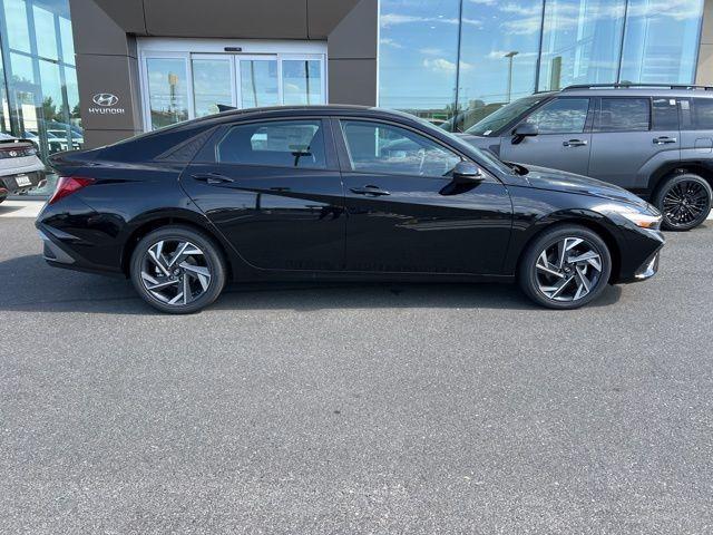 new 2025 Hyundai ELANTRA HEV car, priced at $25,916
