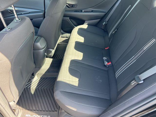 new 2025 Hyundai ELANTRA HEV car, priced at $25,916