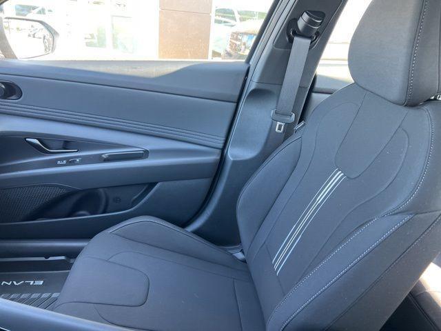 new 2025 Hyundai ELANTRA HEV car, priced at $25,888