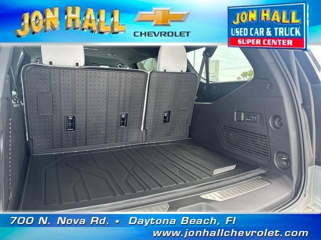 new 2025 Chevrolet Suburban car, priced at $81,836
