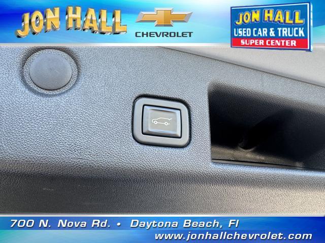 used 2021 Chevrolet Equinox car, priced at $22,978
