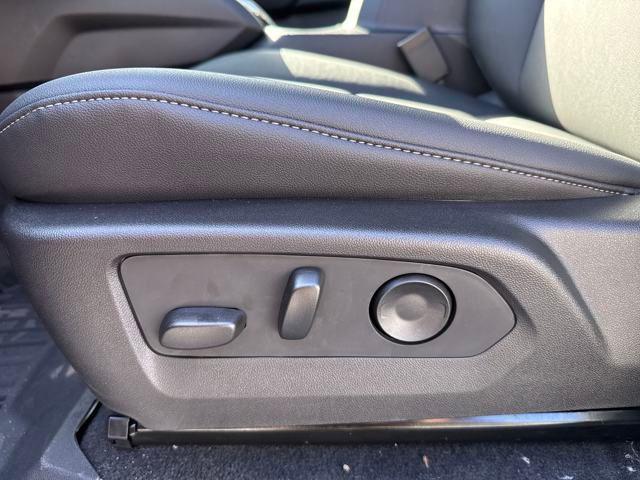 new 2025 Chevrolet Colorado car, priced at $37,084