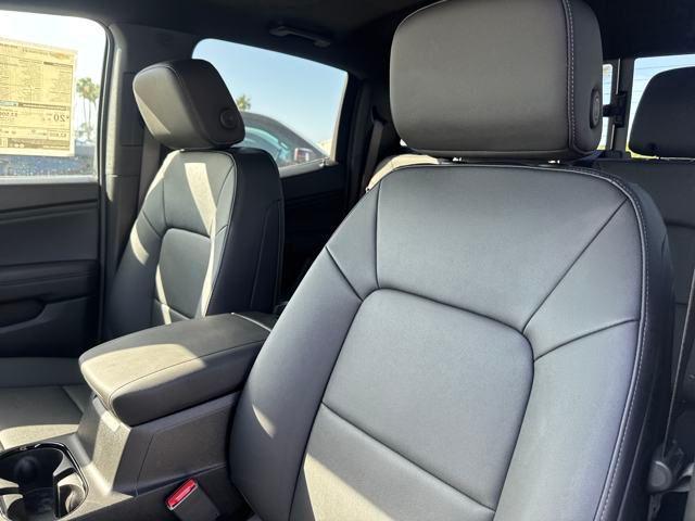 new 2025 Chevrolet Colorado car, priced at $37,084