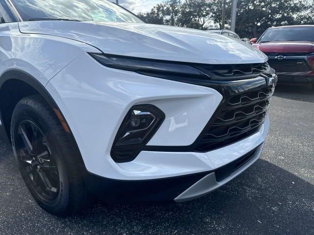 new 2025 Chevrolet Blazer car, priced at $37,280