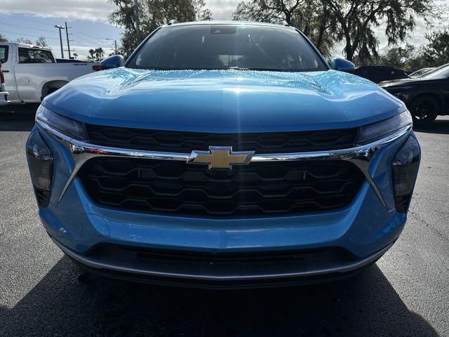 new 2025 Chevrolet Trax car, priced at $25,380