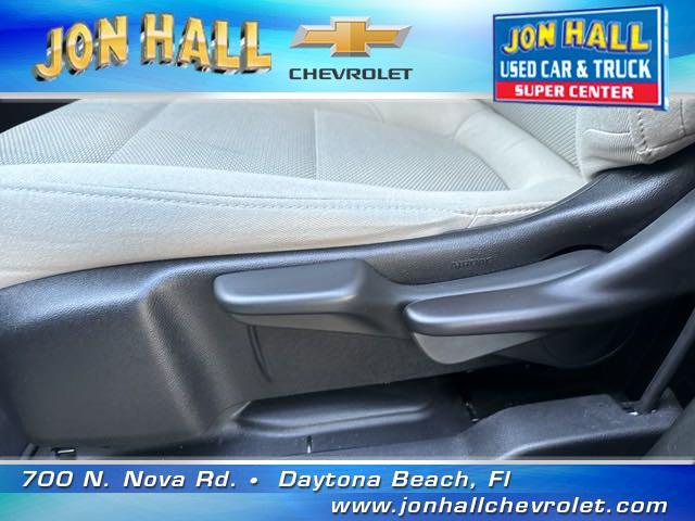 used 2022 Chevrolet Traverse car, priced at $26,989