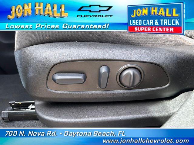 used 2023 Chevrolet Equinox car, priced at $20,968