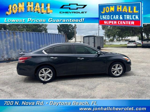 used 2013 Nissan Altima car, priced at $9,999