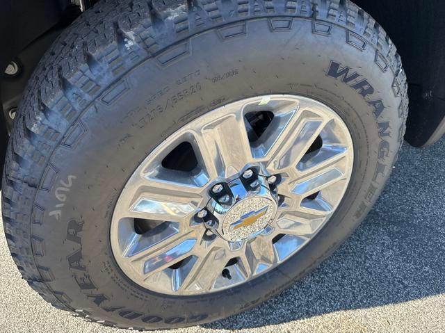 new 2025 Chevrolet Silverado 3500 car, priced at $79,667