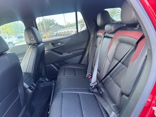 new 2025 Chevrolet Equinox car, priced at $30,040