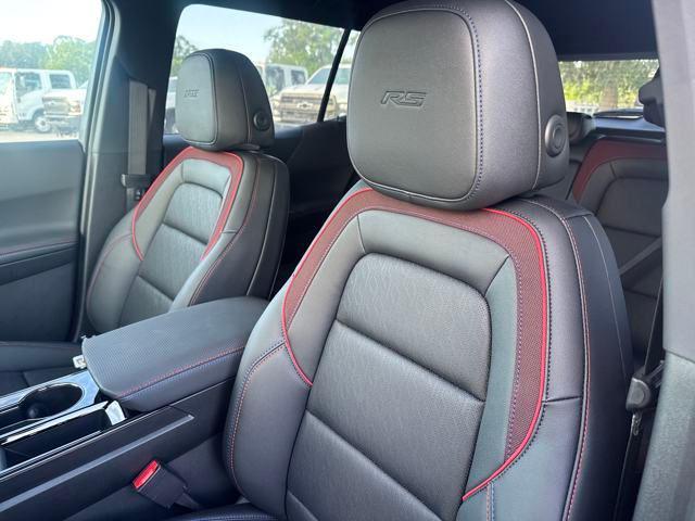 new 2025 Chevrolet Equinox car, priced at $30,040