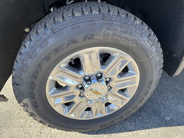 new 2025 Chevrolet Silverado 3500 car, priced at $78,667