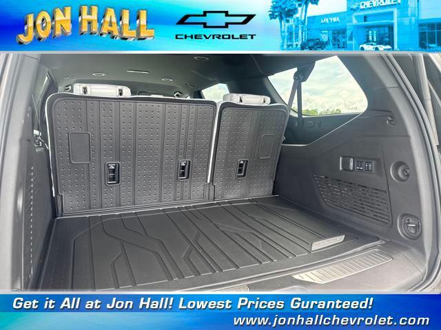 new 2025 Chevrolet Suburban car, priced at $74,371