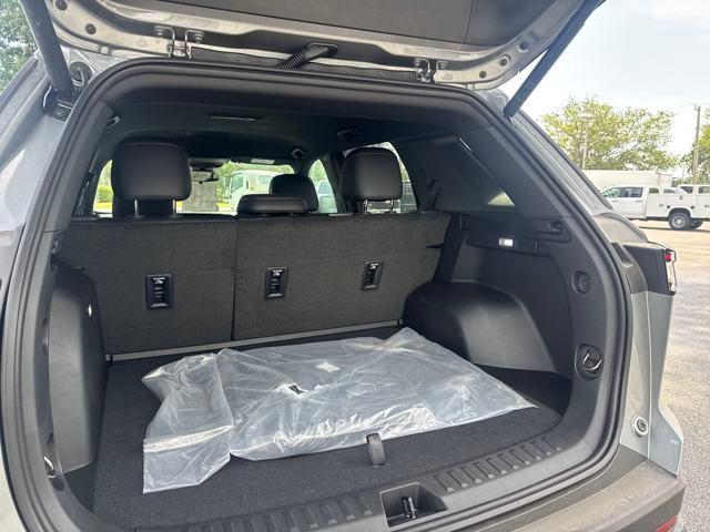 new 2025 Chevrolet Equinox car, priced at $29,545