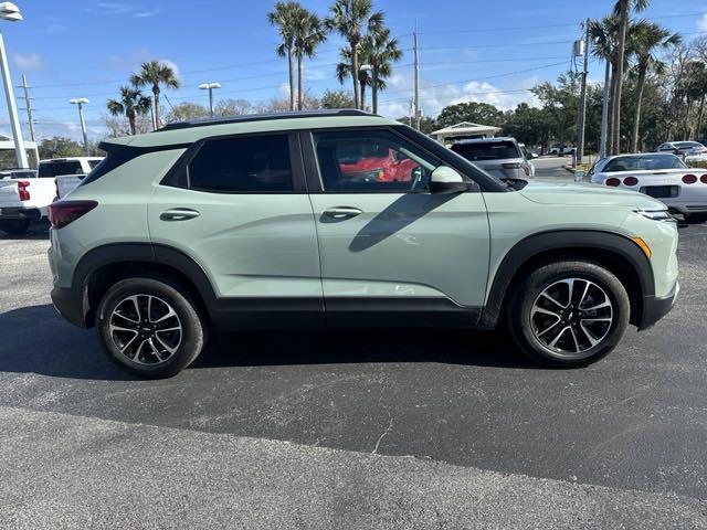 new 2025 Chevrolet TrailBlazer car, priced at $28,475