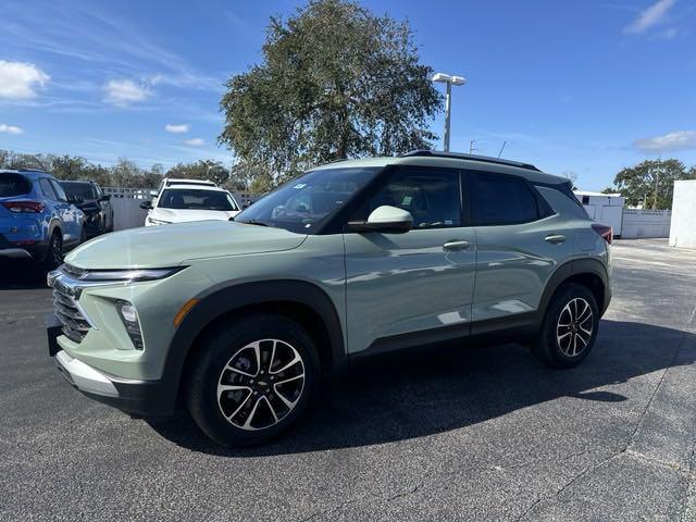 new 2025 Chevrolet TrailBlazer car, priced at $28,475