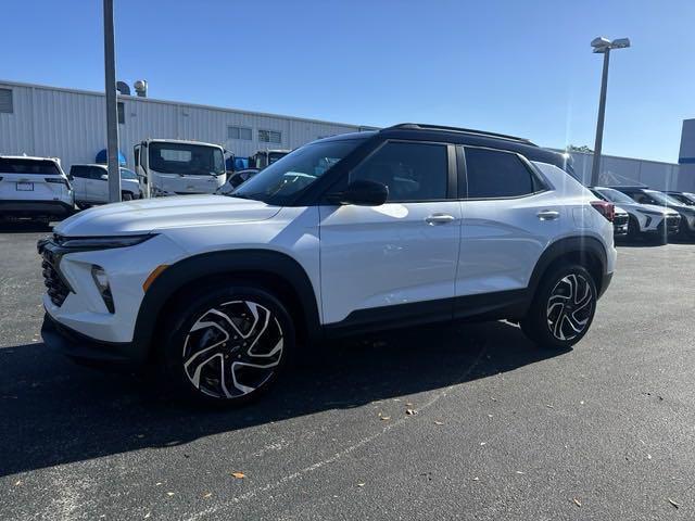 new 2025 Chevrolet TrailBlazer car, priced at $30,035