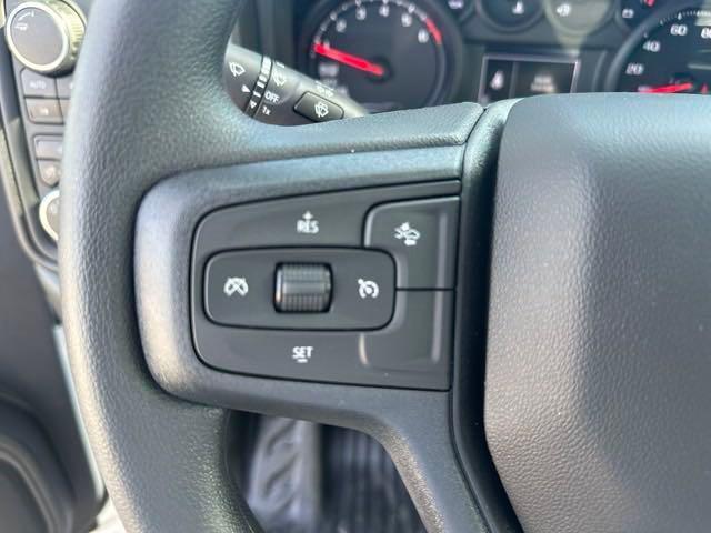 new 2025 Chevrolet Silverado 1500 car, priced at $39,004