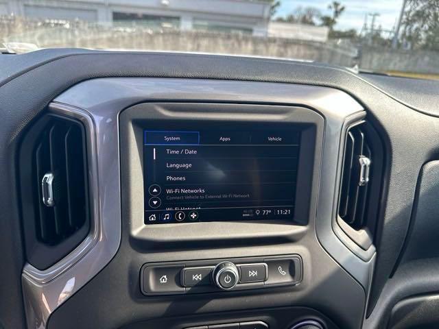 new 2025 Chevrolet Silverado 1500 car, priced at $39,004