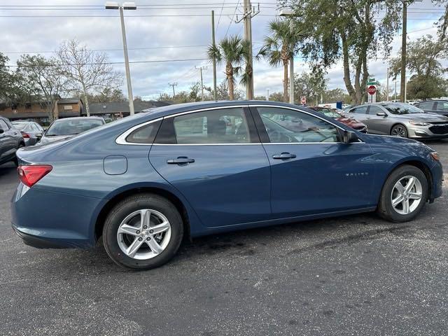 new 2025 Chevrolet Malibu car, priced at $22,420