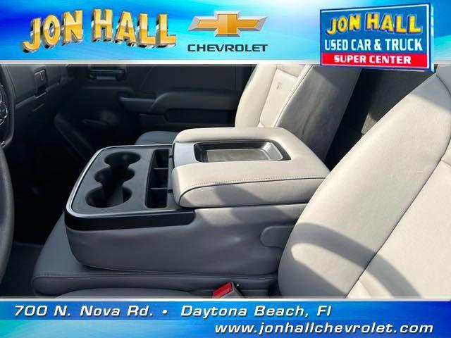 new 2024 Chevrolet Silverado 1500 car, priced at $52,622