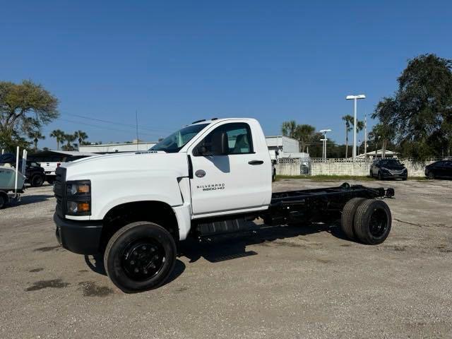 new 2024 Chevrolet Silverado 1500 car, priced at $52,622