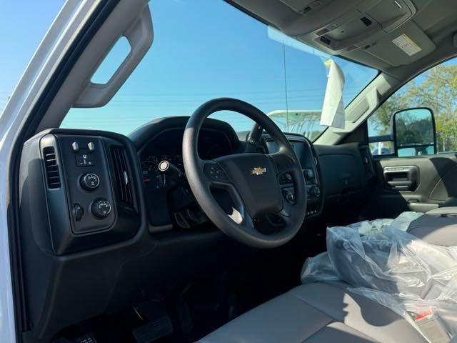 new 2024 Chevrolet Silverado 1500 car, priced at $52,622