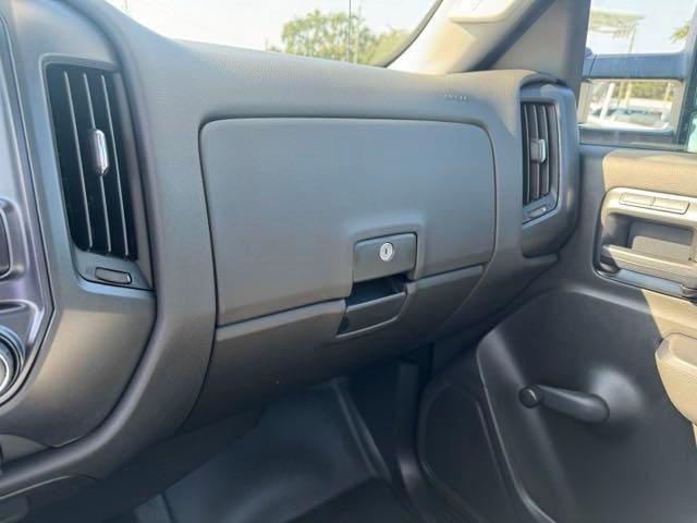 new 2024 Chevrolet Silverado 1500 car, priced at $52,622