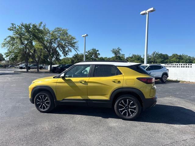 new 2025 Chevrolet TrailBlazer car, priced at $28,700