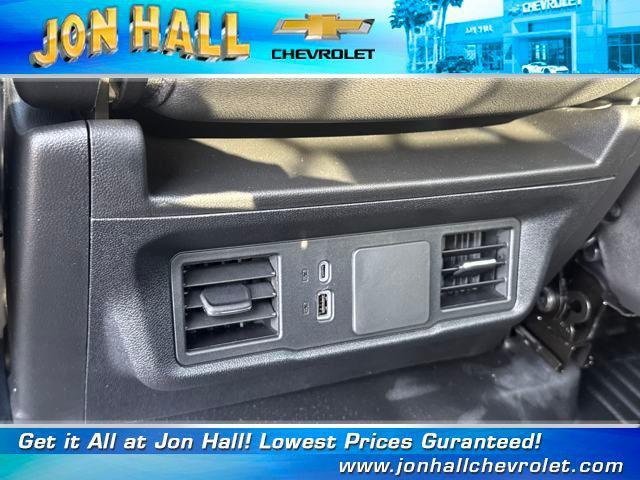 new 2025 Chevrolet Silverado 3500 car, priced at $67,003