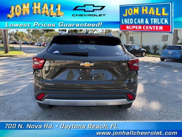 used 2024 Chevrolet Trax car, priced at $19,999