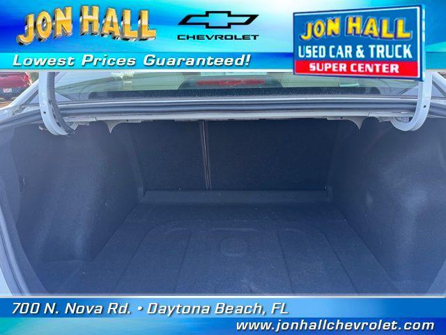 used 2014 Chevrolet Cruze car, priced at $9,999