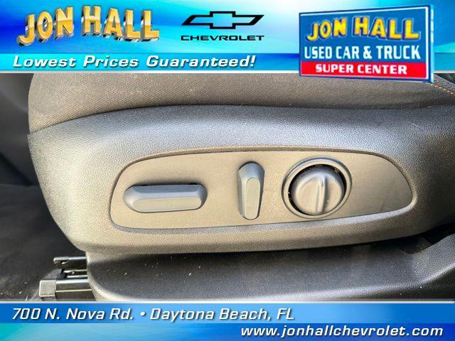 used 2022 Chevrolet Equinox car, priced at $18,997