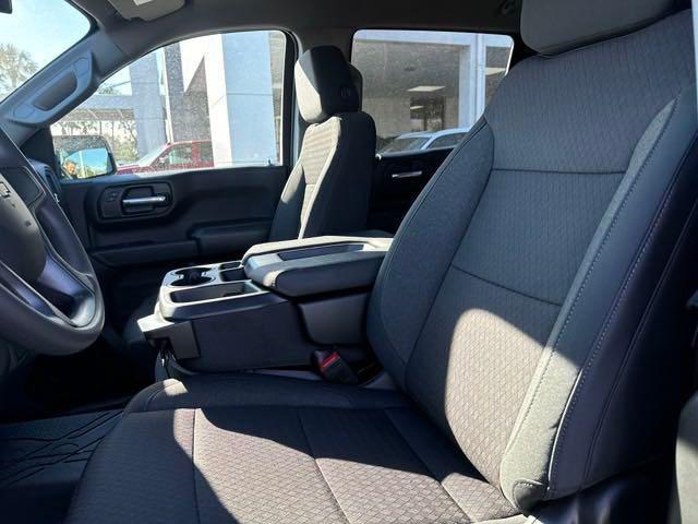 new 2025 Chevrolet Silverado 1500 car, priced at $43,538