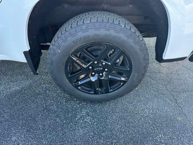 new 2025 Chevrolet Silverado 1500 car, priced at $43,909