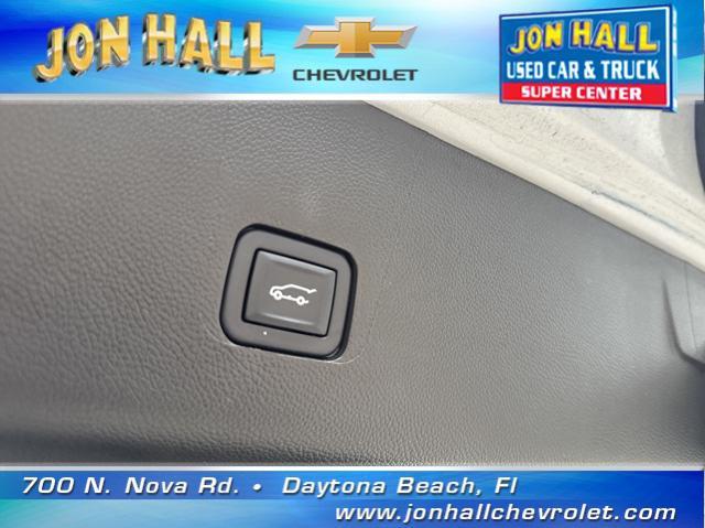 used 2022 Chevrolet Traverse car, priced at $32,978